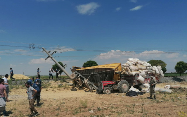Malatya'da yük treniyle gelen talihsiz ölüm! Kızı da ağır yaralandı - Resim: 0