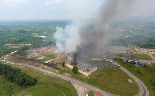 Sakarya Valisi Çetin Oktay Kaldırım: Fabrikada denetim eksikliği yok - Resim: 0