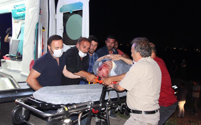 Eskişehir'de söz merasimi dönüşü acı kaza - Resim: 0