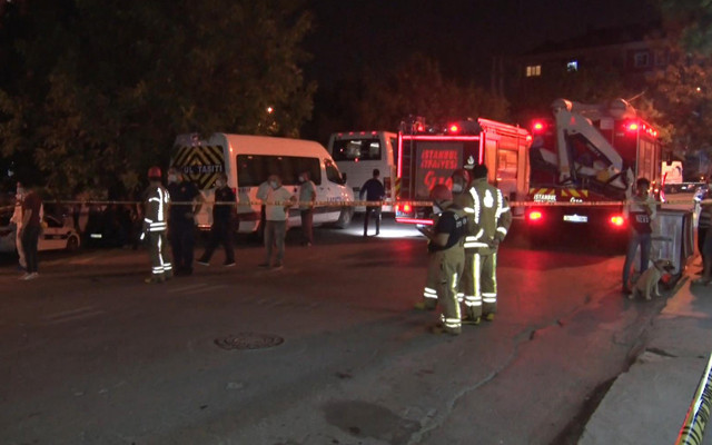 Beylikdüzü'nde feci olay! Bütün mahalleli sokağa döküldü - Resim: 0