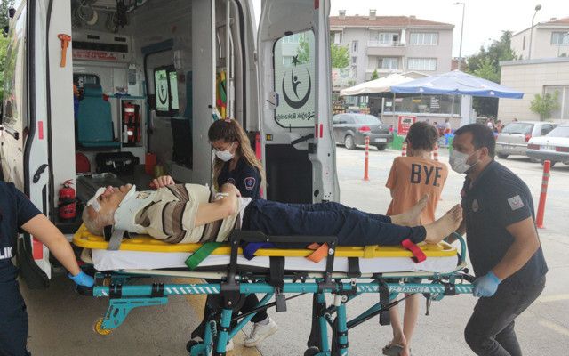 Bursa'da dedesini üçüncü kattan düşerken gören torun gözyaşlarını tutamadı - Resim: 0
