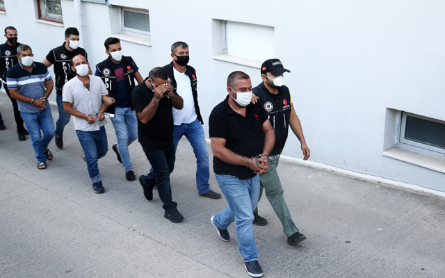 Adana'da polisin çökerttiği çetenin şifreli konuşması! Çay içmek ister misin.. - Resim: 0