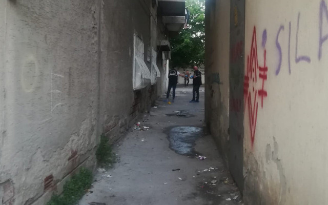 İzmir'de 43 yaşındaki kadının apartmanda sır ölümü! - Resim: 0