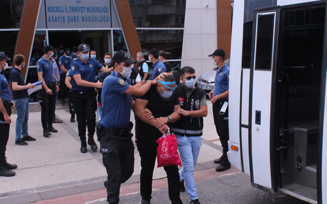 Kocaeli'de işkence yöntemiyle senet imzalatan çete çökertildi - Resim: 0