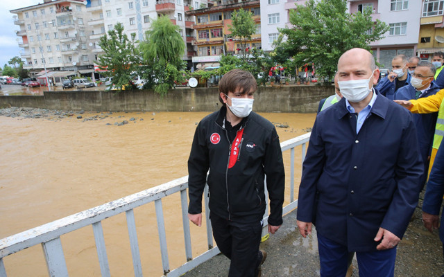 Süleyman Soylu, Rize'deki sel faciasına ilişkin detayları paylaştı - Resim: 1