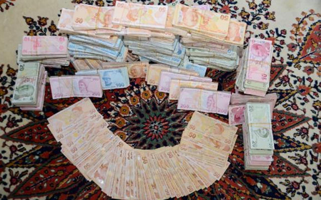 Kocaeli'de günlük kazancı 546 bin TL olan çete 'Körfez Kurdu' operasyonuyla çökertildi - Resim: 1