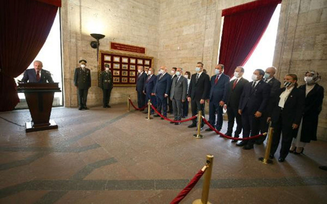 TBMM Başkanı Şentop, Anıtkabir'i ziyaret etti - Resim: 0