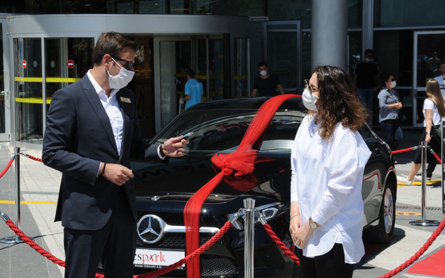 Eskişehir'de yüzük alan çift bir taşla iki kuş vurdu - Resim: 0