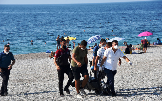 Antalya'da 17 yaşındaki yeğenin çabaları ölümüne engel olamadı - Resim: 1