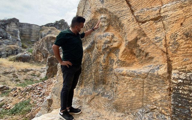 Bursa'da 2 bin yıllık eser definecilerden nasibini aldı daha önce asasını çalmışlardı - Resim: 0