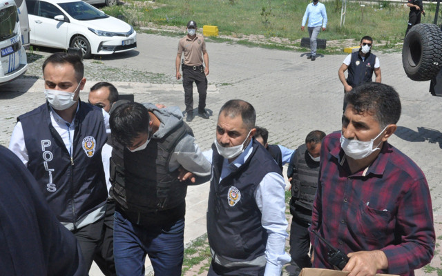 Kars'ta anne oğlun katili 'Neden öldürdünüz' sorusuna yanıt verdi - Resim: 2