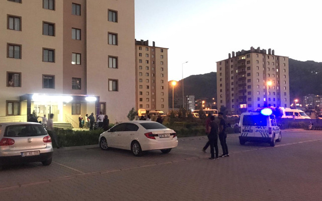 Kayseri'de 1 çocuk babası av tüfeğiyle kendini vurdu - Resim: 0
