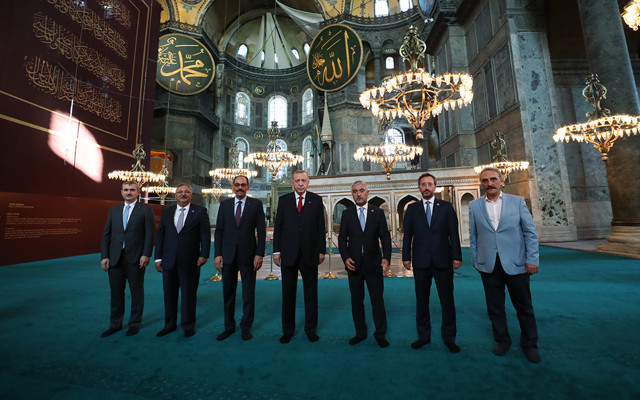 Cumhurbaşkanı Erdoğan'dan Ayasofya'da inceleme - Resim: 0