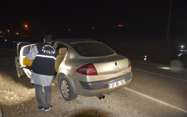 Kastamonu'da belediye başkanının bulunduğu eve ateş açıldı - Resim: 0