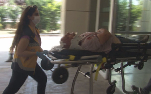 İzmit'te iyi niyeti yüzünden hastanelik edildi - Resim: 0