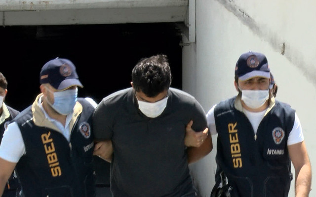 İstanbul'da suç makinesi hacker yakalandı - Resim: 0