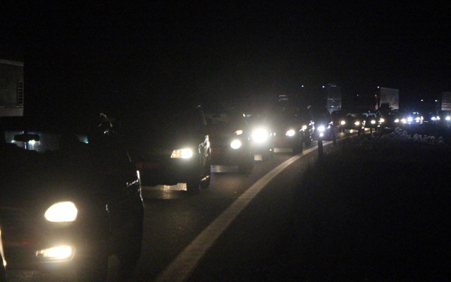 Bolu otoyolunda yanan otomobil paniği yaşandı - Resim: 0