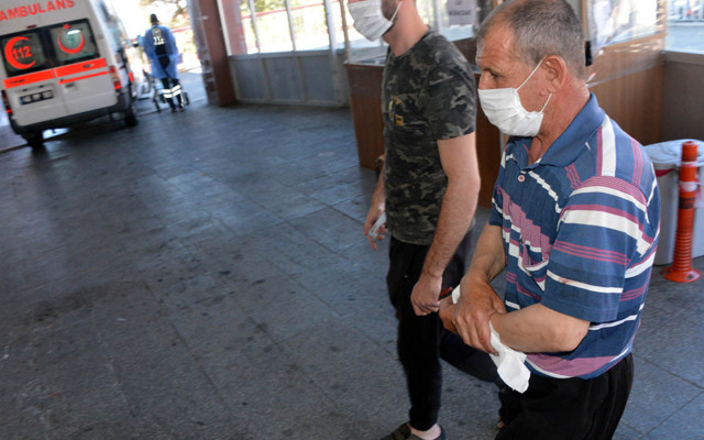 Kahramanmaraş'ta acemi kasaplar bu bayram da ortaya çıktı - Resim: 0