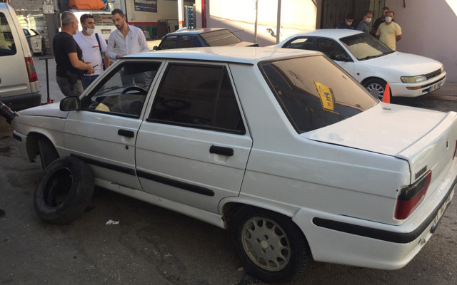 Adana'da organize hırsızlık! Güçlükle biriktirdiği binlerce doları tokatlandı - Resim: 1