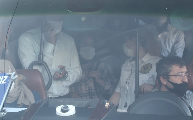 Esenyurt'ta ana baba günü minibüsün şoförü o soruya bakın nasıl cevap verdi - Resim: 0