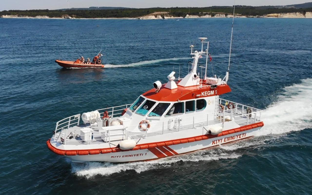 Kocaeli'de 1 günde 3 kişi serinlemek için girdiği denizde boğularak can verdi - Resim: 0