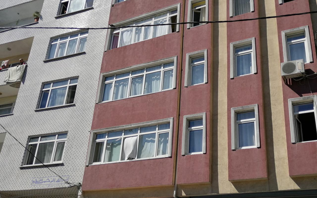 Küçükçekmece'de annesini o halde görünce kendi bileklerini kesti - Resim: 1