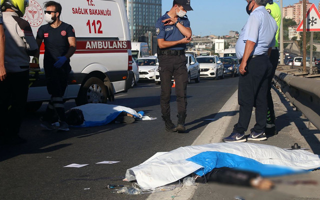 Düğün davetiyesi dağıtmak isterken ölen Elif Antalya'da son yolculuğuna uğurlandı - Resim: 1