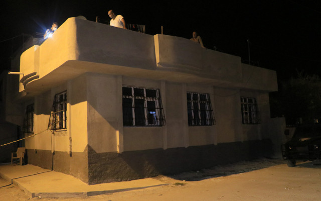 Adana'da evin damına atılana bak! Özel harekat devreye girdi - Resim: 0