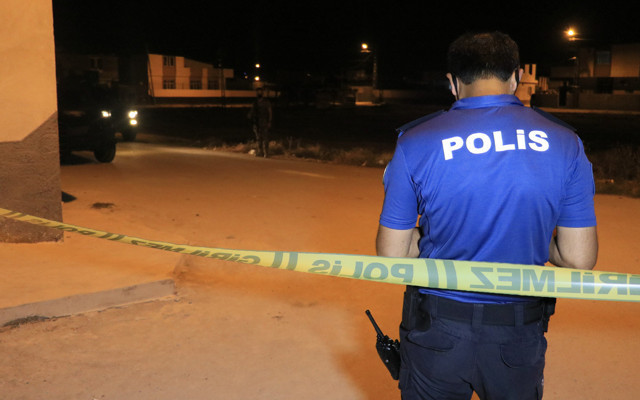 Adana'da evin damına atılana bak! Özel harekat devreye girdi - Resim: 1