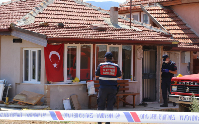 Kocaeli'de Kıbrıs gazisi, kardeşini öldürdü! Cipe atlayıp kaçtı bu halde yakalandı - Resim: 0