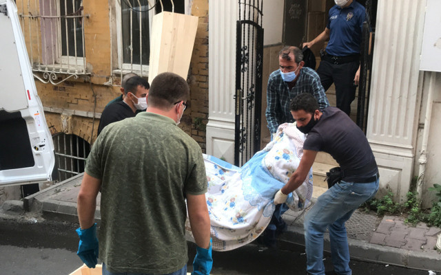 Beyoğlu'nda apart otelde ceset paniği - Resim: 0