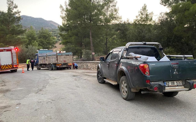 Karaman'da kamyonetinin altına girdi bir daha çıkamadı - Resim: 0