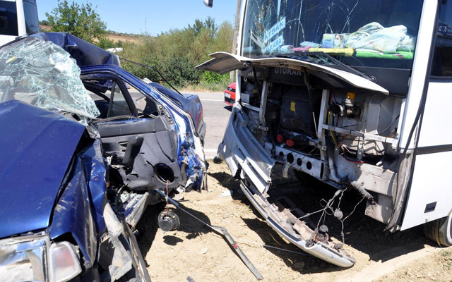 Tekirdağ'da oğullarını ziyarete  giden yaşlı çift kazada öldü - Resim: 2