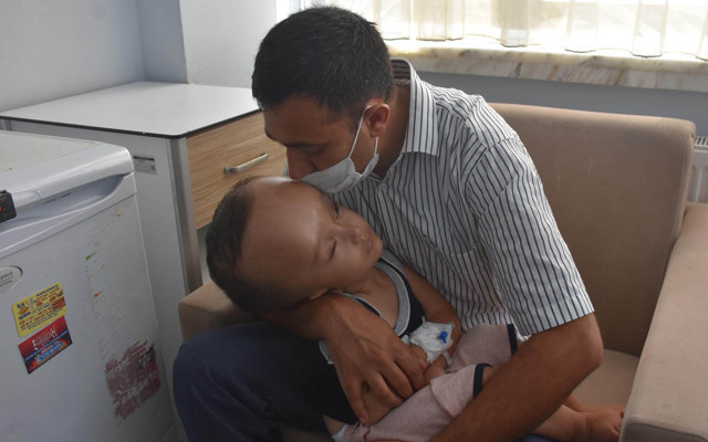 Manisa'da küçük Sercan'ın tedavisine başlandı babadan Cumhurbaşkanına teşekkür - Resim: 0