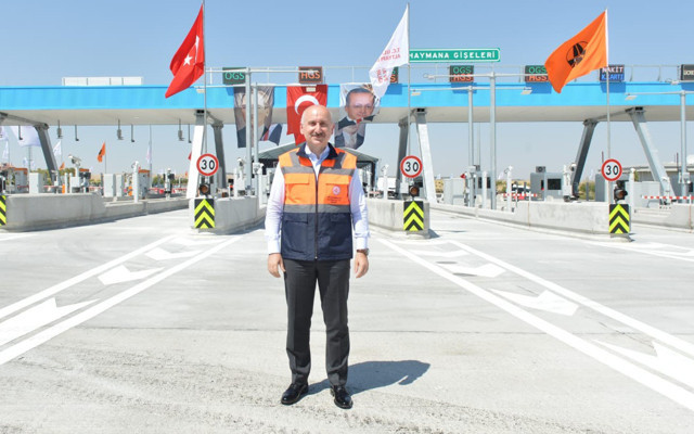 Ulaştırma ve Altyapı Bakanı Karaismailoğlu'dan Ankara-Niğde Otoyolu'nda inceleme - Resim: 0