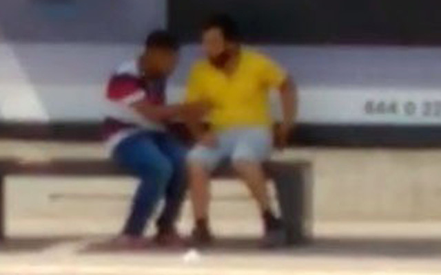 'Dua kitabı satıyorum' diye geldi Adana'da sonrası engelli gence yapılan vicdansızlık - Resim: 0