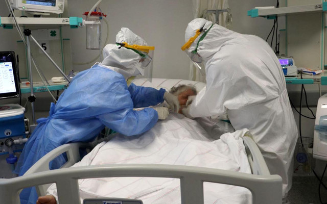 Gazi Üniversitesi Hastanesi Başhekimi: Yoğun bakımlarımız yüzde 100 dolu - Resim: 0