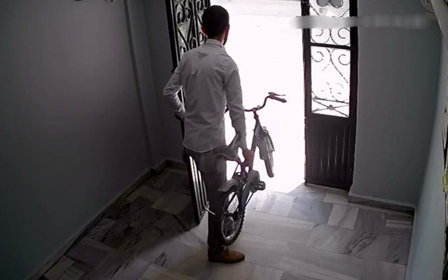 Sakarya'da çocukların kabusu oldu yakalandı - Resim: 0