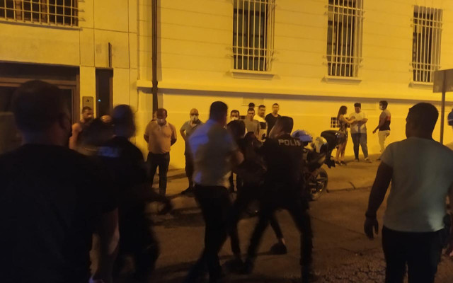 Aydın'da laf atma kavgasında hamile kadın yaralandı - Resim: 1