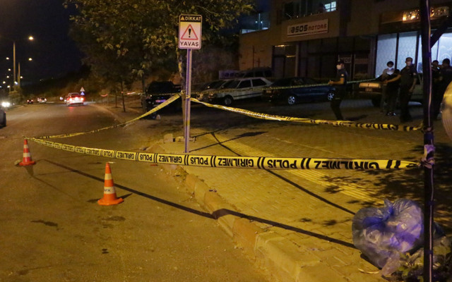 Kahramanmaraş'ta husumetli olduğu kişilere kurşun yağdırdı: 3 yaralı - Resim: 1