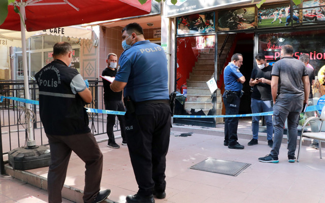 Burdur'da babasını kanlar içinde dükkanda buldu bu notu bırakmış - Resim: 0