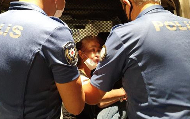Adana'da babasını hastaneye getiren kişinin başına silah doğrulttu - Resim: 1