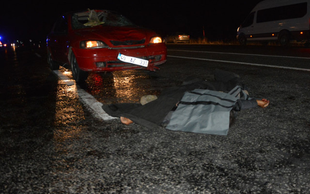 Son kez elini öpüp alnına koydu Ağrı'da yaşlı adam otomobilin çarpmasıyla öldü - Resim: 0