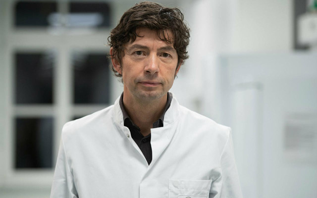 2021 yılı da maske takmakla geçecek Alman virologdan koronavirüs açıklaması - Resim: 0