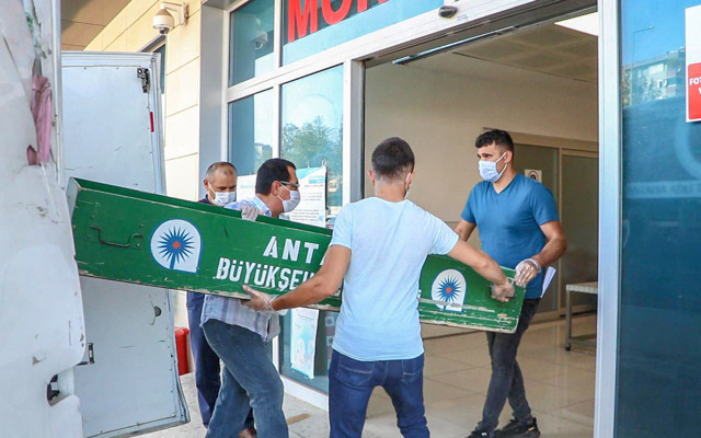 Antalya'da ağabeyine attığı mesaj sonrası intihar etti - Resim: 0