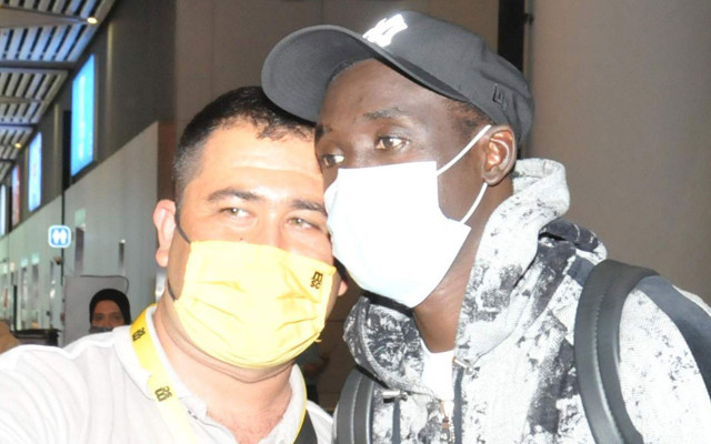 Papiss Cisse Fenerbahçe'de oynamak için indirime gitti! İşte sözleşme detayları - Resim: 0