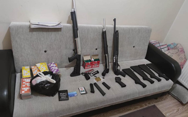 Eskişehir'de kumar operasyonunda 56 kişiye 176 bin 400 lira para cezası - Resim: 0