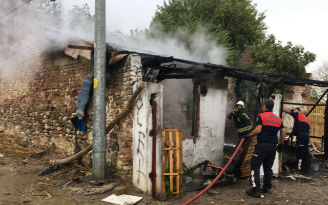Aydın'da çöpte bulduğu parfümü eve götürünce ölümden döndü - Resim: 0