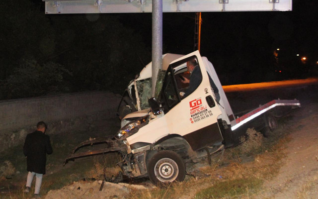 Erzincan'daki feci kazayı görenler mucizeye tanıklık etti - Resim: 1