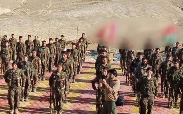 AA terör örgütü PKK'nın Sincar'daki kamplarını görüntüledi - Resim: 0